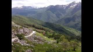 preview picture of video 'Circular Picos de Europa en bici'