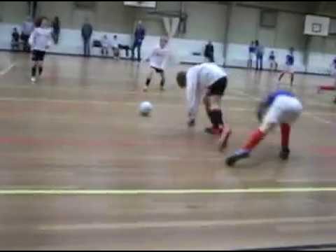 GVAV E4 zaalvoetbal tegen Be Quick