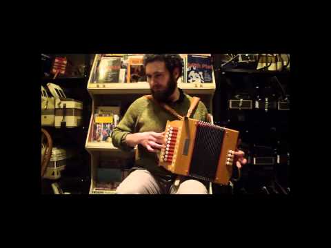 965 - Wood Castignari MM 8 $995