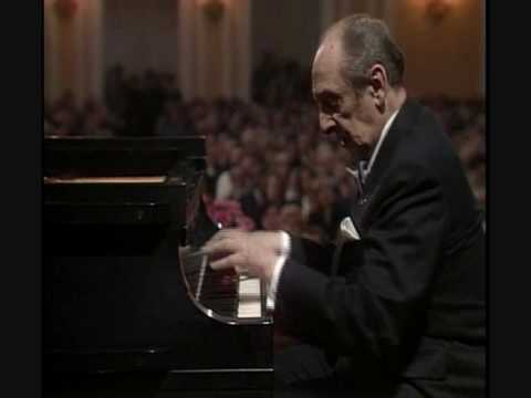 Prelude in C sharp minor- Rachmaninoff (played by Vladimir Horowitz)
