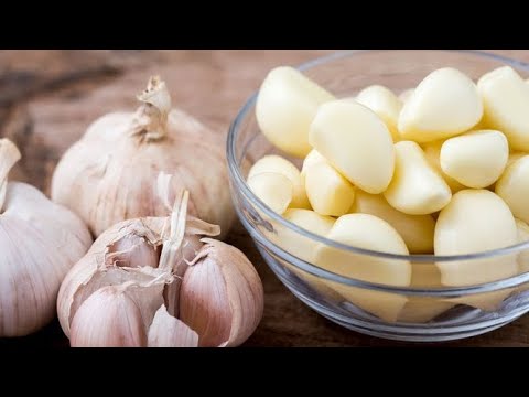 Organic peeled garlic
