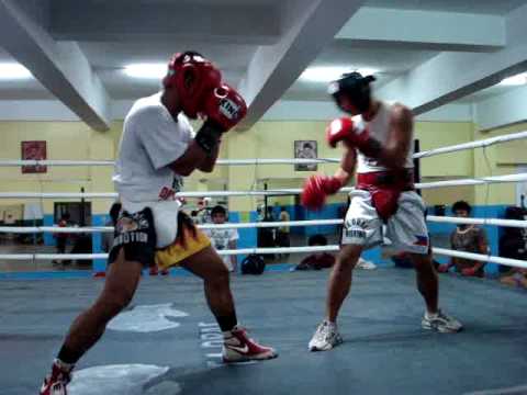 Vinvin Rufino vs. Bernabe Concepcion 1 - Sparring at Elorde's Sucat, Jan.2, 2009