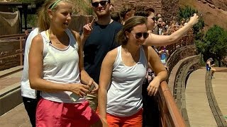 Sam Smith photobombs 7NEWS interview at Red Rocks, goes unrecognized