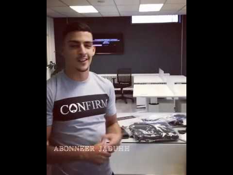 RAPPER BOEF RIJDT AUDI RS6 EN GEEFT SHIRTS WEG !(new)