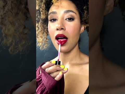 Muse Margot Bingham w the Valentine’s Day vibes in red lip gloss #shorts #valentinesday #makeuplook