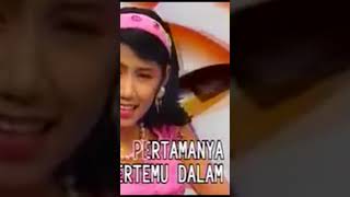 Download lagu Ine Sinthya - Gaun Merah jambu #maheswaramusik #shorts #inesinthya #gaunmerahjambu #short mp3