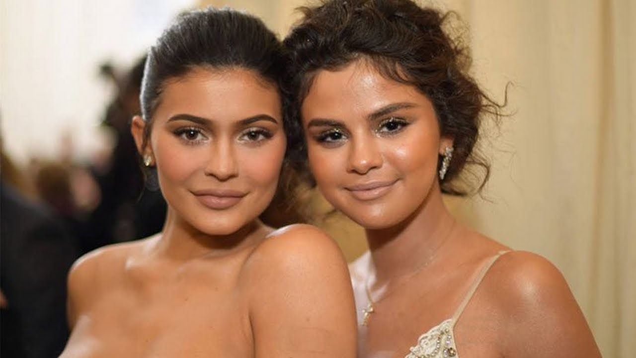 Inilah Artis yang Masuk di Daftar Gaun  Terburuk  Met Gala 