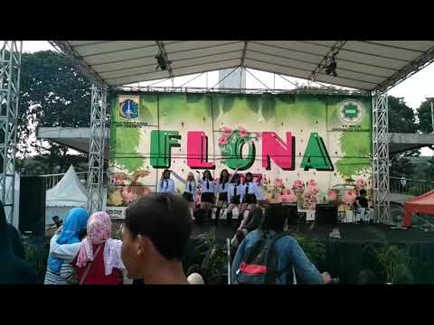 170813 JustFriend - Fingertrip (Dance Cover Gfriend) @ Taman Lapangan Banteng