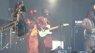 Amadou &amp; Mariam @ Vieilles Charrues 2012   Wily Kataso