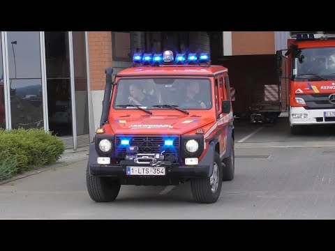 Commandowagen Brandweer Leuven met spoed naar een interventie in Leuven