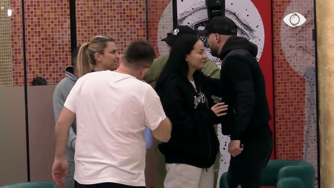 “E morëm dushin”, grupi i Julit kërcen nga gëzimi! Elvisi - Sarës: Të betohem se…