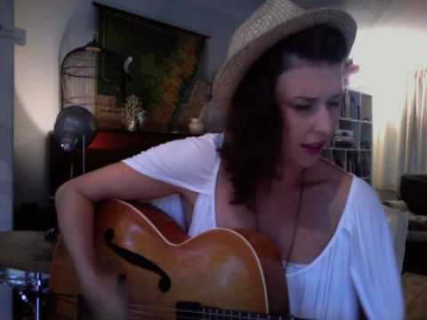 Lanie Lane sings 'Hoochie Coochie Man'