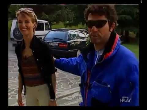 Alberto Tomba (Gioele Dix) e Ellen Hidding incontrano il vero Alberto Tomba