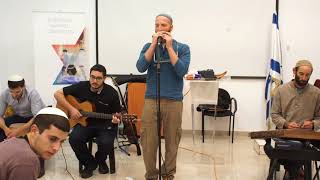 אוניברסליות ופוסטציונות במשנת מניטו