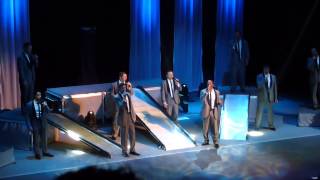 Straight No Chaser - Hark the Herald Angels Sing / Angels We Have Heard on High, 12/16 Cleveland