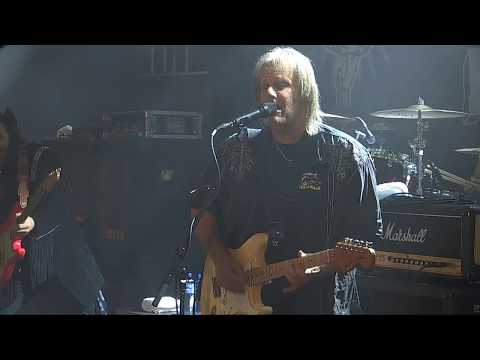 Walter Trout with Supersonic Blues Machine