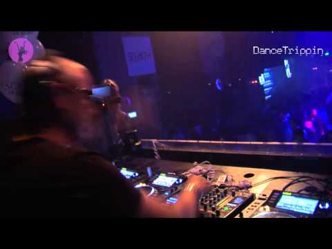 Kid Massive & Mark Le Sal - Don't Cry (Olav Basoski Remix) [played by Roger Sanchez]