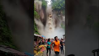 Download lagu Detik detik Air Terjun Wisata Runtuh Total #shorts mp3