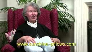 preview picture of video 'Sunshine Pillows Testimonial -- The Best Neck Pillow For Travel'