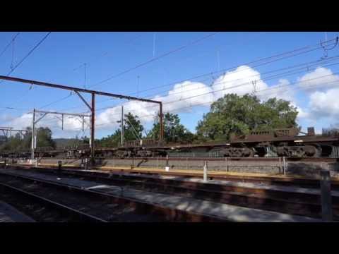 4NY3 Steelink with TransPerth railcars at the back - 11/2/15