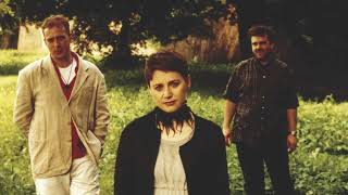 Cocteau Twins – Cico Buff (slowed and reverb)