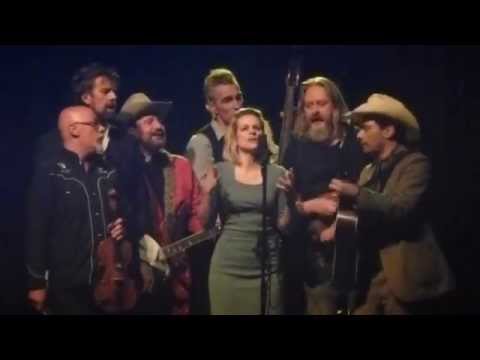 Broken Circle Breakdown Bluegrass band - Over in the glory land live@AB 21-12-2014