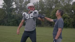 Tom Brady & Patrick Mahomes, throwing motion