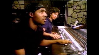 Stevie Wonder - Send one your love Music Video.
