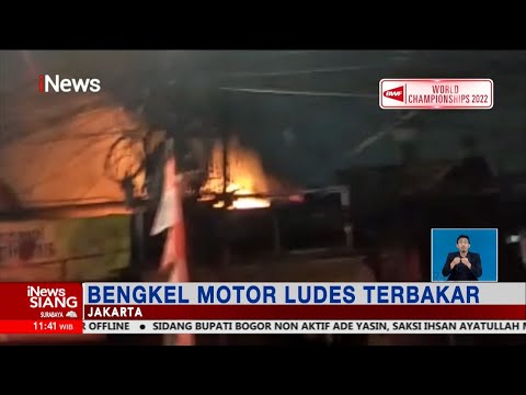 Bengkel Motor di Jakarta Ludes Terbakar #iNewsSiang 09/08