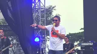 Download lagu Luka Disini - Jika Itu Yang Terbaik - Lagu Ku | Ungu Band at Playlist Live Festival 2022 Bandung mp3 Download lagu Luka Disini - Jika Itu Yang Terbaik - Lagu Ku | Ungu Band at Playlist Live Festival 2022 Bandung mp3