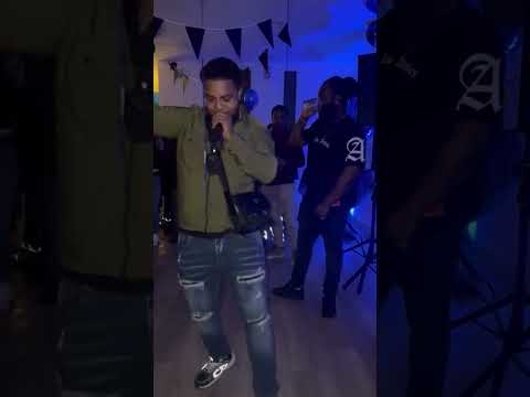 #lavinnio treed op, op sepa zijn verjaardag #club #vibes