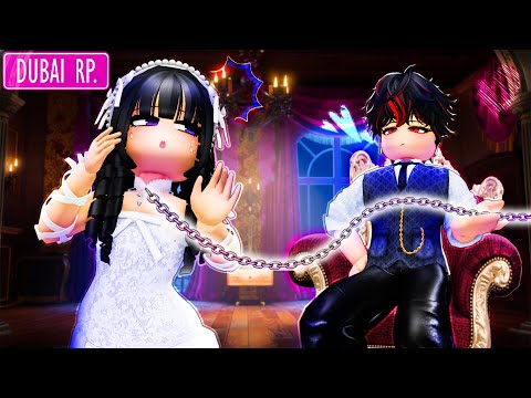 I Fall in Love With the Dark Prince Who Kidnapped Me | Berry Avenue Story