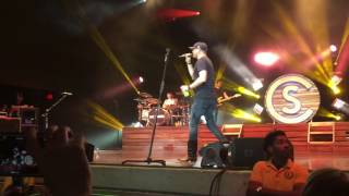 Cole Swindell Ain&#39;t Worth The Whiskey (Live in Pittsburgh 11-10-16)