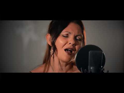 Hallelujah - Leonard Cohen (Aurélia Valero acoustic cover)