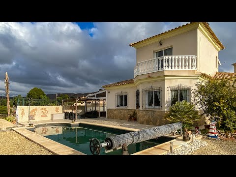 SOLD - 3 bed, 2 bath country villa with pool in 'Las Piedras' Huércal Overa (Almería)
