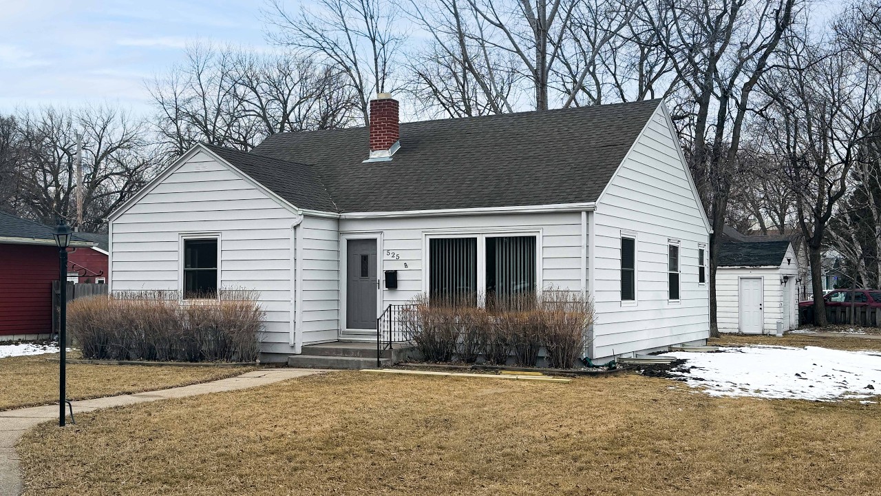 525 N 25th St: 4 bed, 2 bath - Walkthrough