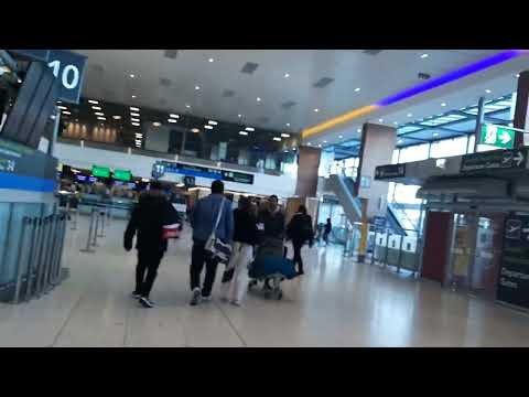 Terminal 1 do Aeroporto de Dublin ver🇮🇪 olhar ao redor 🇮🇪caminhar 🇮🇪tour🇮🇪tour🇮🇪irlanda🇮🇪🇮🇪ver🇮🇪