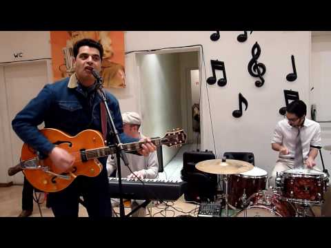 Kerry Vanson - Johnny Be Good - Tribute to Chuck Berry