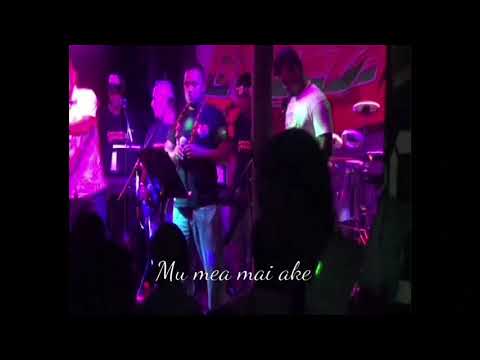 *Mu mea mai ake* sung live by Starcel, Hosea and Eimos