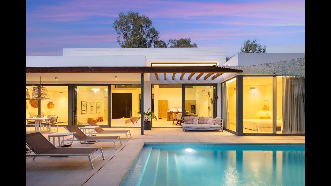 Refurbished Modern Villa with Elegant Features for Sale in Arboleda, Estepona