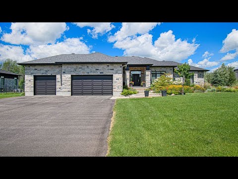 656 Ballycastle Cres | Ottawa