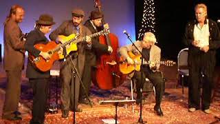 20070921 PICT0034 "Walking One and Only" Dan Hicks & Hot Club Sandwich - Titled - DFNW 2007