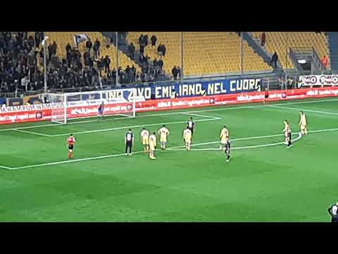 Coppa Italia, Parma-Frosinone 2-1, 46' st gol di Hernani (rig.)