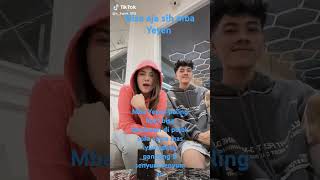 Download lagu Mba Yeyen mojok sama mas iyun #fypyoutube#fyptiktok#shortviral#shorts#fyp#feedshorts#feedshort#fypシ゚ mp3