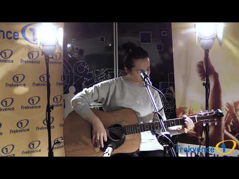 Katarína Knechtová-ZA TEBOU (frekvence 1)