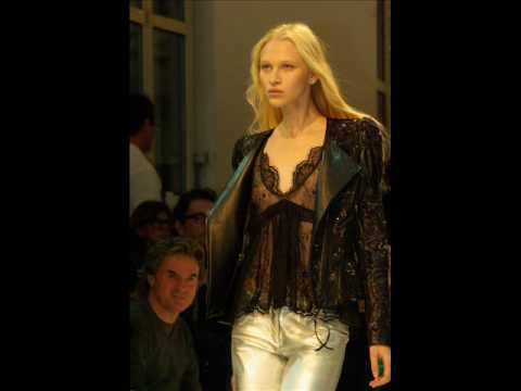 Paris Fashion Show N°5 BARBARA BUI