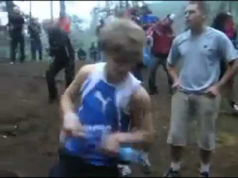 Queen vs Flapsandwich - We Will Rock You