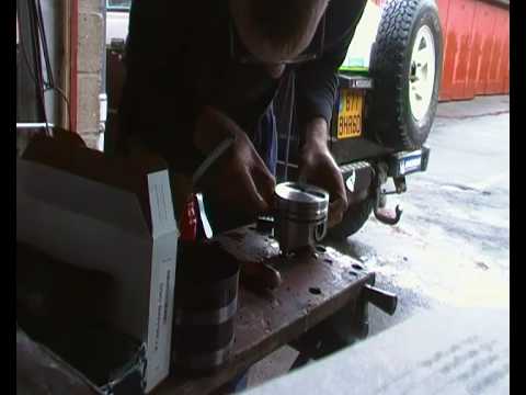 Camaro V8 305CI Montage des segments sur piston