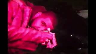 Sneakin' - Drake Ft. 21 Savage