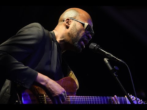 Lionel Loueke Trio - "Okagbé" - @ Musig im Pflegidach, Muri